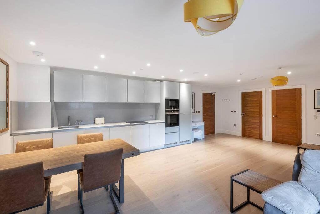 Ferienwohnung Stylish 2 Bed 2 Bath In Highgate & Free Parking London Exterior foto
