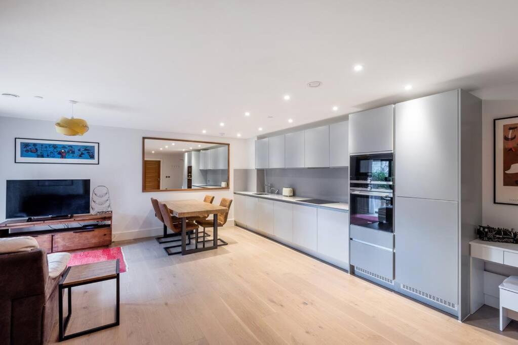 Ferienwohnung Stylish 2 Bed 2 Bath In Highgate & Free Parking London Exterior foto
